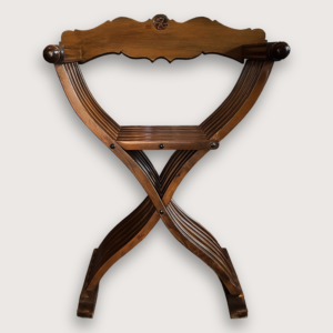 Silla Savonarola de nogal